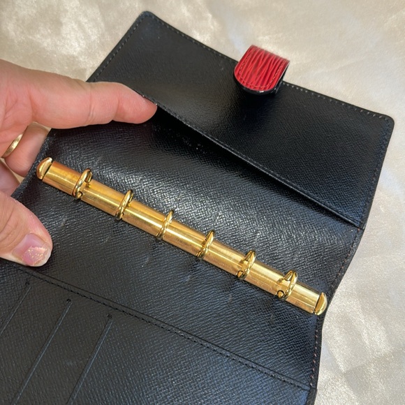 Louis Vuitton Epi Small Ring Agenda - Picture 4 of 8